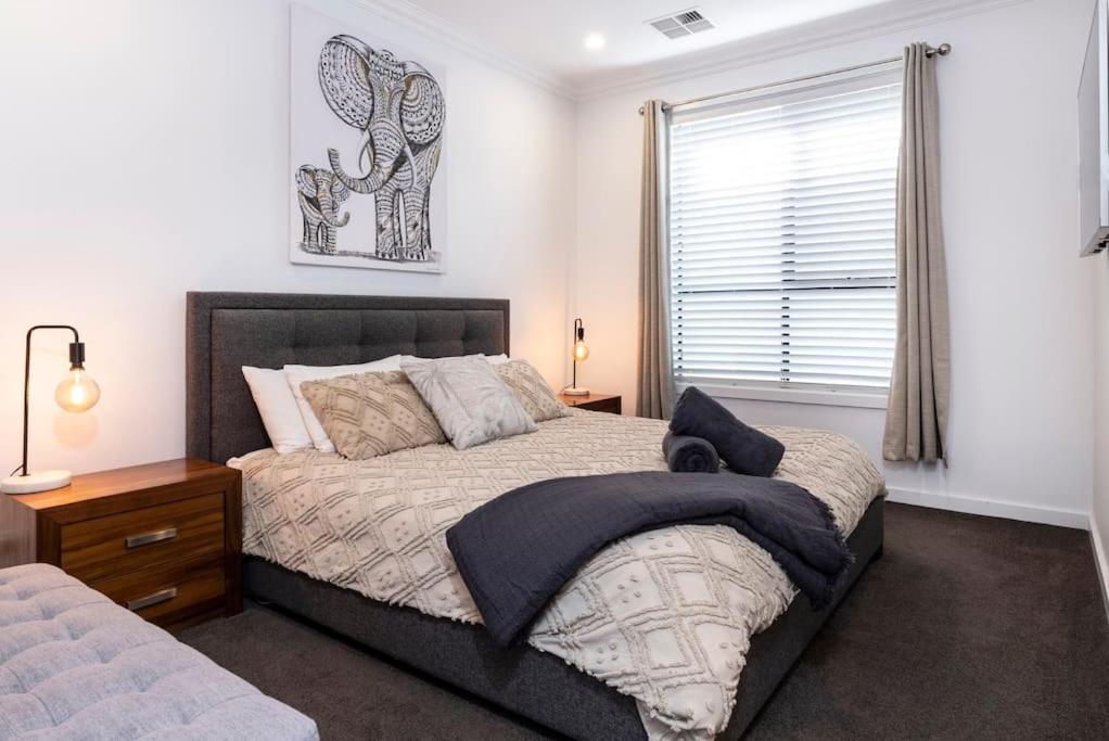 Luxury Home In Christies Beach With King Bed, Nbn, Netflix, 3Bed 2Bath Exterior foto